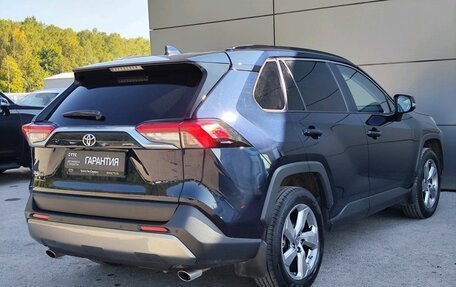 Toyota RAV4, 2020 год, 2 999 000 рублей, 5 фотография