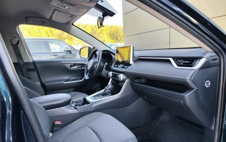 Toyota RAV4, 2020 год, 2 999 000 рублей, 11 фотография