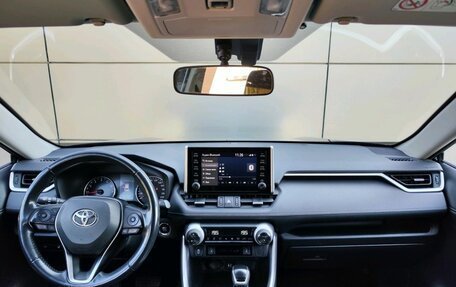 Toyota RAV4, 2020 год, 2 999 000 рублей, 14 фотография