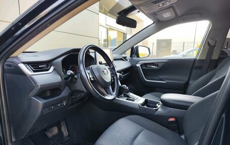 Toyota RAV4, 2020 год, 2 999 000 рублей, 16 фотография