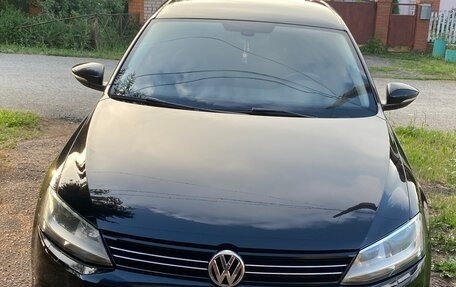 Volkswagen Jetta VI, 2011 год, 940 000 рублей, 1 фотография