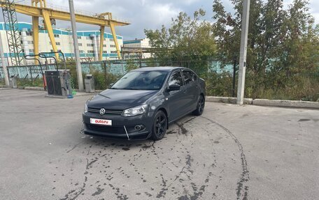 Volkswagen Polo VI (EU Market), 2011 год, 650 000 рублей, 2 фотография