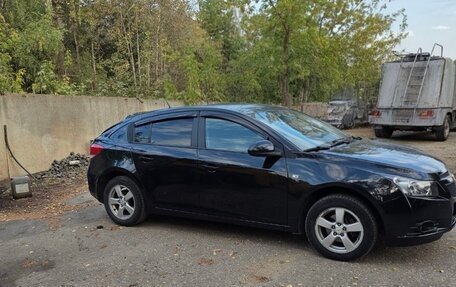 Chevrolet Cruze II, 2012 год, 900 000 рублей, 2 фотография