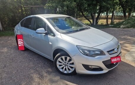 Opel Astra J, 2013 год, 780 000 рублей, 2 фотография