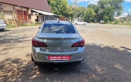 Opel Astra J, 2013 год, 780 000 рублей, 4 фотография