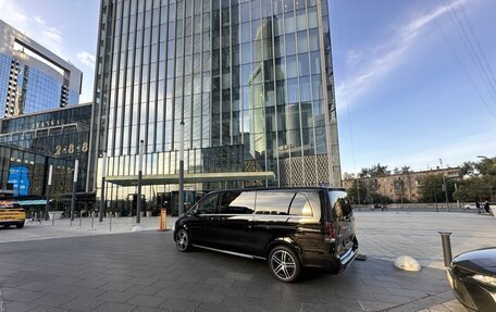 Mercedes-Benz V-Класс, 2024 год, 12 800 000 рублей, 13 фотография