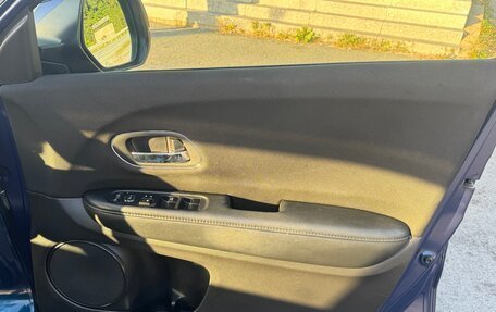 Honda Vezel, 2015 год, 1 400 000 рублей, 10 фотография