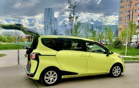 Toyota Sienta II, 2018 год, 1 000 000 рублей, 2 фотография