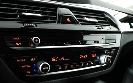 BMW 5 серия, 2017 год, 2 799 585 рублей, 16 фотография