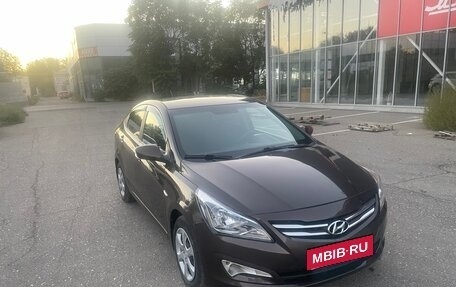 Hyundai Solaris II рестайлинг, 2015 год, 520 000 рублей, 1 фотография