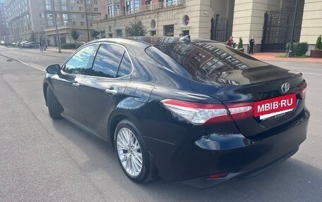 Toyota Camry, 2018 год, 2 490 000 рублей, 9 фотография
