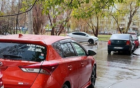 Toyota Auris II, 2016 год, 155 000 рублей, 2 фотография