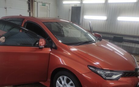 Toyota Auris II, 2016 год, 155 000 рублей, 3 фотография