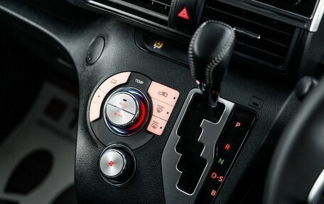 Toyota Sienta II, 2016 год, 1 290 000 рублей, 14 фотография