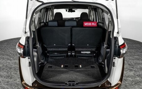 Toyota Sienta II, 2016 год, 1 290 000 рублей, 19 фотография
