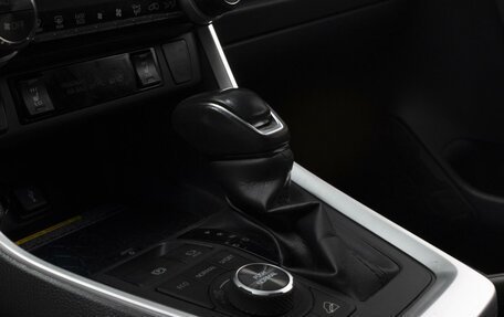 Toyota RAV4, 2020 год, 3 380 000 рублей, 15 фотография