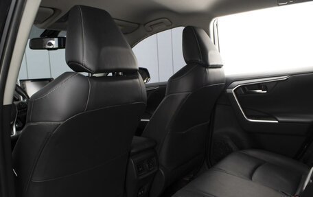 Toyota RAV4, 2020 год, 3 380 000 рублей, 8 фотография
