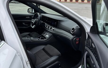 Mercedes-Benz E-Класс, 2021 год, 3 950 000 рублей, 12 фотография