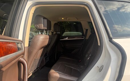 Volkswagen Touareg III, 2012 год, 2 000 000 рублей, 9 фотография