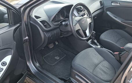 Hyundai Solaris II рестайлинг, 2016 год, 1 200 000 рублей, 7 фотография