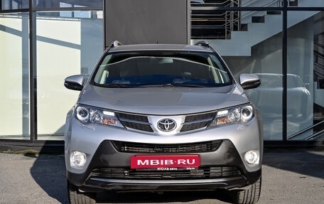 Toyota RAV4, 2014 год, 2 275 000 рублей, 2 фотография