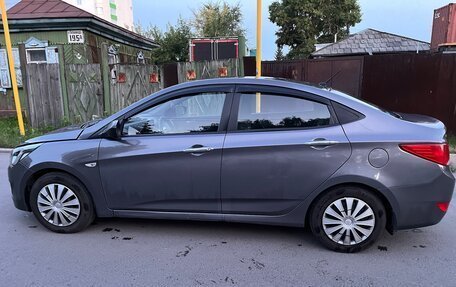 Hyundai Solaris II рестайлинг, 2015 год, 720 000 рублей, 2 фотография