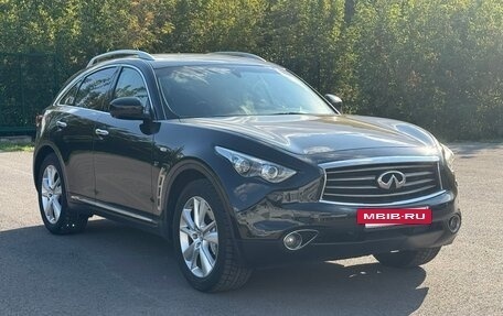 Infiniti QX70, 2016 год, 2 500 000 рублей, 4 фотография