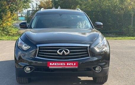Infiniti QX70, 2016 год, 2 500 000 рублей, 2 фотография