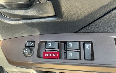 Toyota Roomy I, 2017 год, 1 090 000 рублей, 12 фотография