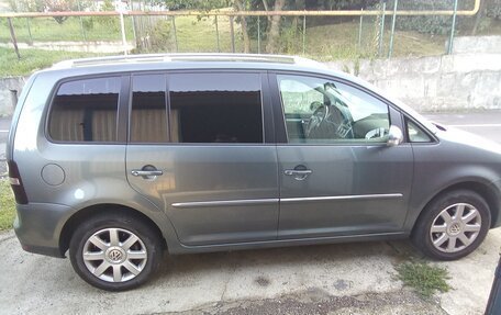Volkswagen Touran III, 2007 год, 1 000 000 рублей, 3 фотография