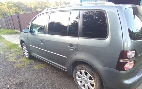 Volkswagen Touran III, 2007 год, 1 000 000 рублей, 4 фотография