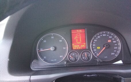 Volkswagen Touran III, 2007 год, 1 000 000 рублей, 7 фотография