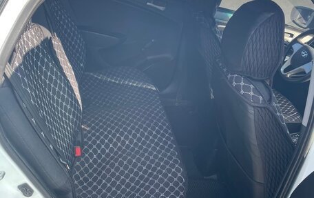 Hyundai Solaris II рестайлинг, 2015 год, 785 000 рублей, 7 фотография