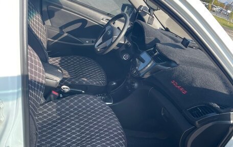 Hyundai Solaris II рестайлинг, 2015 год, 785 000 рублей, 8 фотография