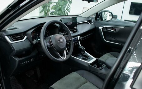 Toyota RAV4, 2024 год, 3 898 000 рублей, 13 фотография