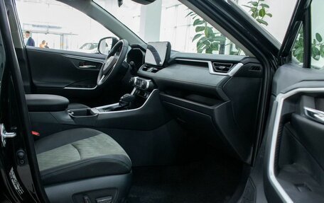 Toyota RAV4, 2024 год, 3 898 000 рублей, 20 фотография