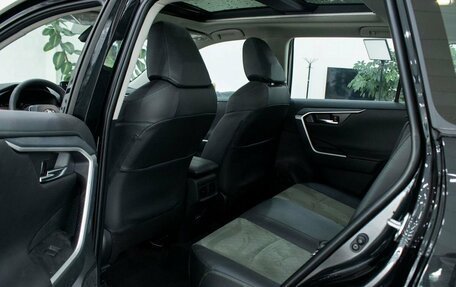 Toyota RAV4, 2024 год, 3 898 000 рублей, 21 фотография
