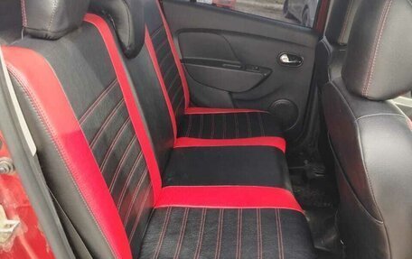 Renault Sandero II рестайлинг, 2017 год, 850 000 рублей, 5 фотография