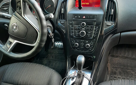 Opel Astra J, 2011 год, 620 000 рублей, 8 фотография