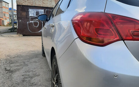 Opel Astra J, 2011 год, 620 000 рублей, 5 фотография