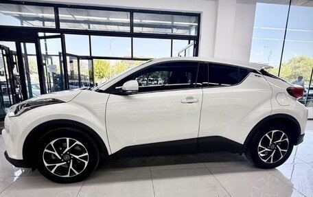 Toyota C-HR I рестайлинг, 2021 год, 1 829 000 рублей, 9 фотография