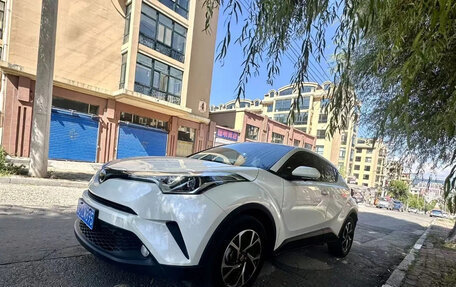 Toyota C-HR I рестайлинг, 2021 год, 1 829 000 рублей, 13 фотография