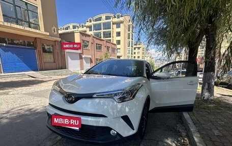 Toyota C-HR I рестайлинг, 2021 год, 1 829 000 рублей, 6 фотография