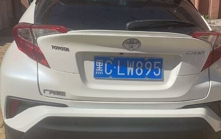 Toyota C-HR I рестайлинг, 2021 год, 1 829 000 рублей, 15 фотография