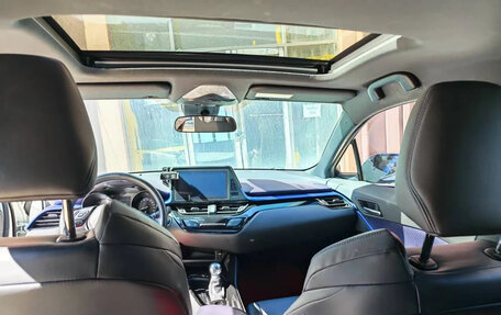 Toyota C-HR I рестайлинг, 2021 год, 1 829 000 рублей, 28 фотография