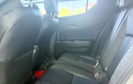 Toyota C-HR I рестайлинг, 2021 год, 1 829 000 рублей, 29 фотография