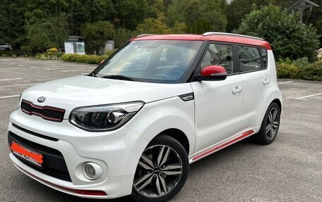 KIA Soul II рестайлинг, 2018 год, 1 385 000 рублей, 2 фотография