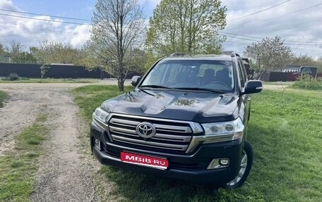 Toyota Land Cruiser 200, 2018 год, 6 150 000 рублей, 1 фотография