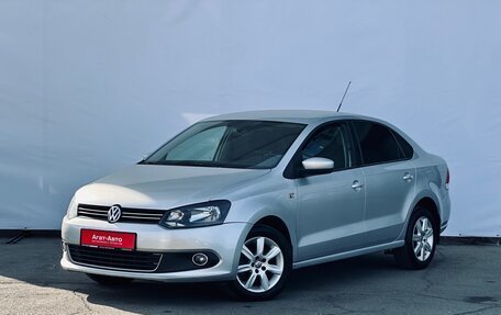 Volkswagen Polo VI (EU Market), 2011 год, 670 000 рублей, 2 фотография