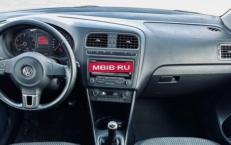 Volkswagen Polo VI (EU Market), 2011 год, 670 000 рублей, 12 фотография